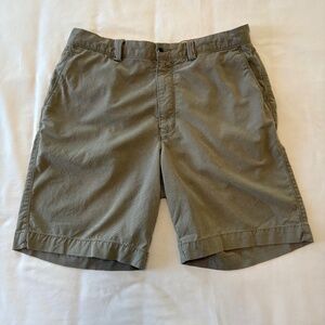 Tommy Bahama Shorts Flat Front Olive‎ Army Green Size 33